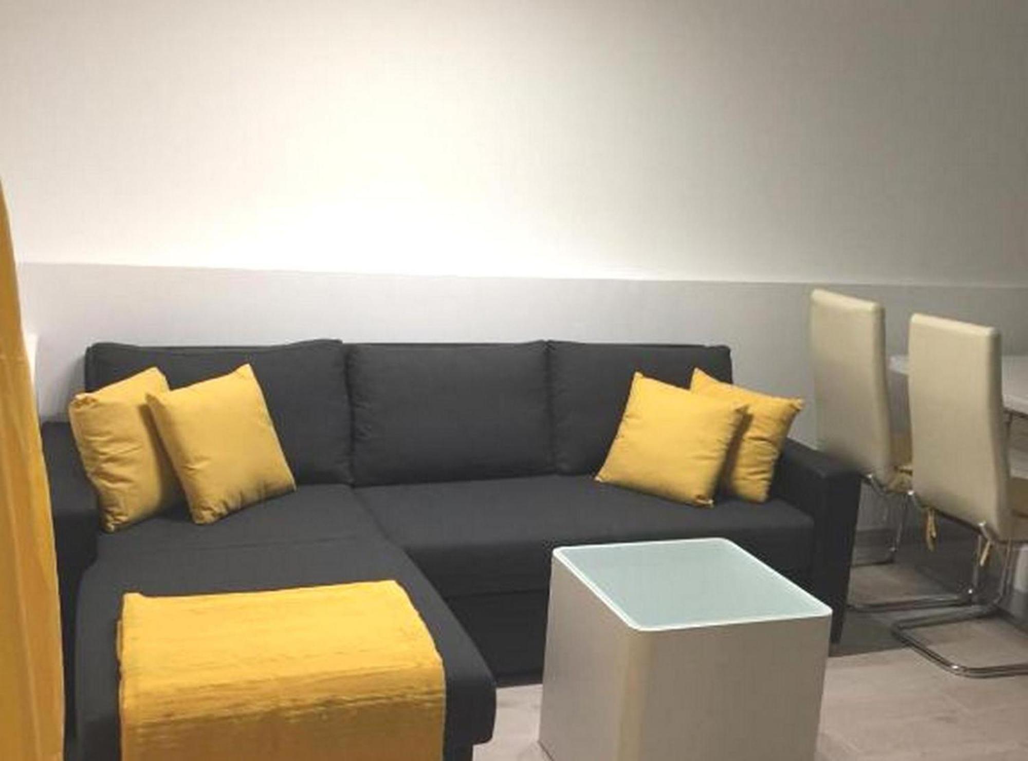 Modern And Cozy With Terrace In Kastel Kambelovac Apartamento Kaštela